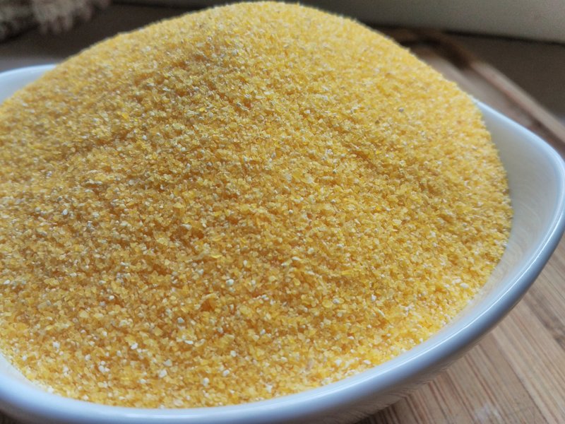 Hominy corn meal